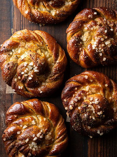 Cardamom bun