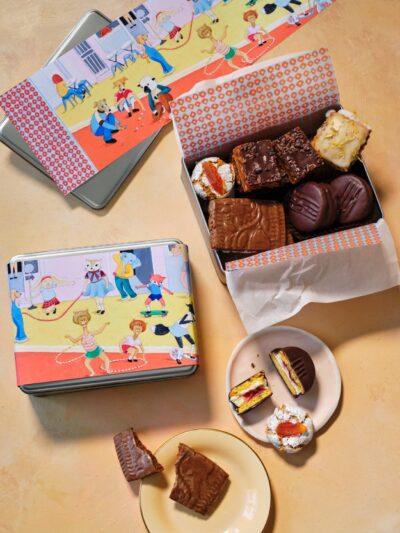 Friends Assorted Biscuits (available from 30th Oct)